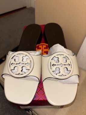 Tory Burch Cream Miller Logo Slide Sandals